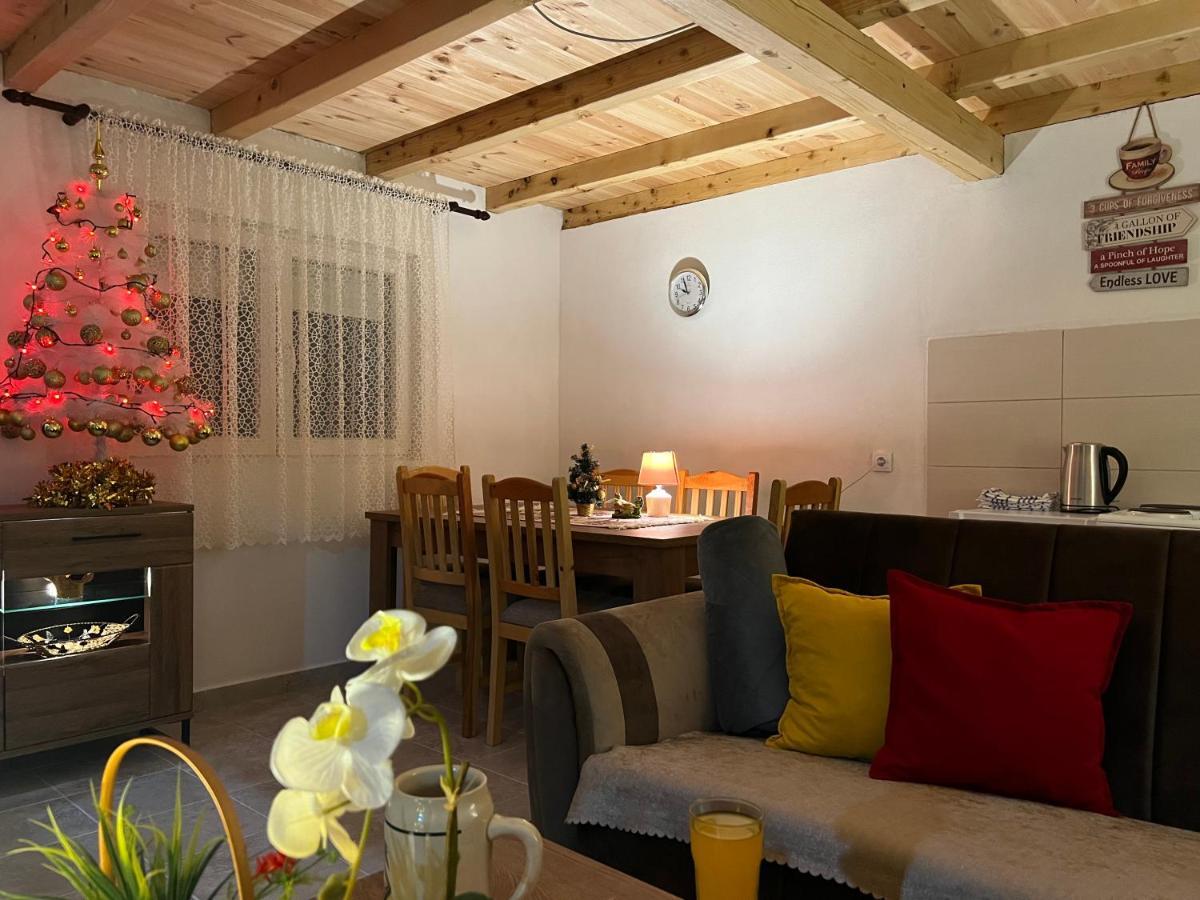 קולאסין Laf Guest House מראה חיצוני תמונה